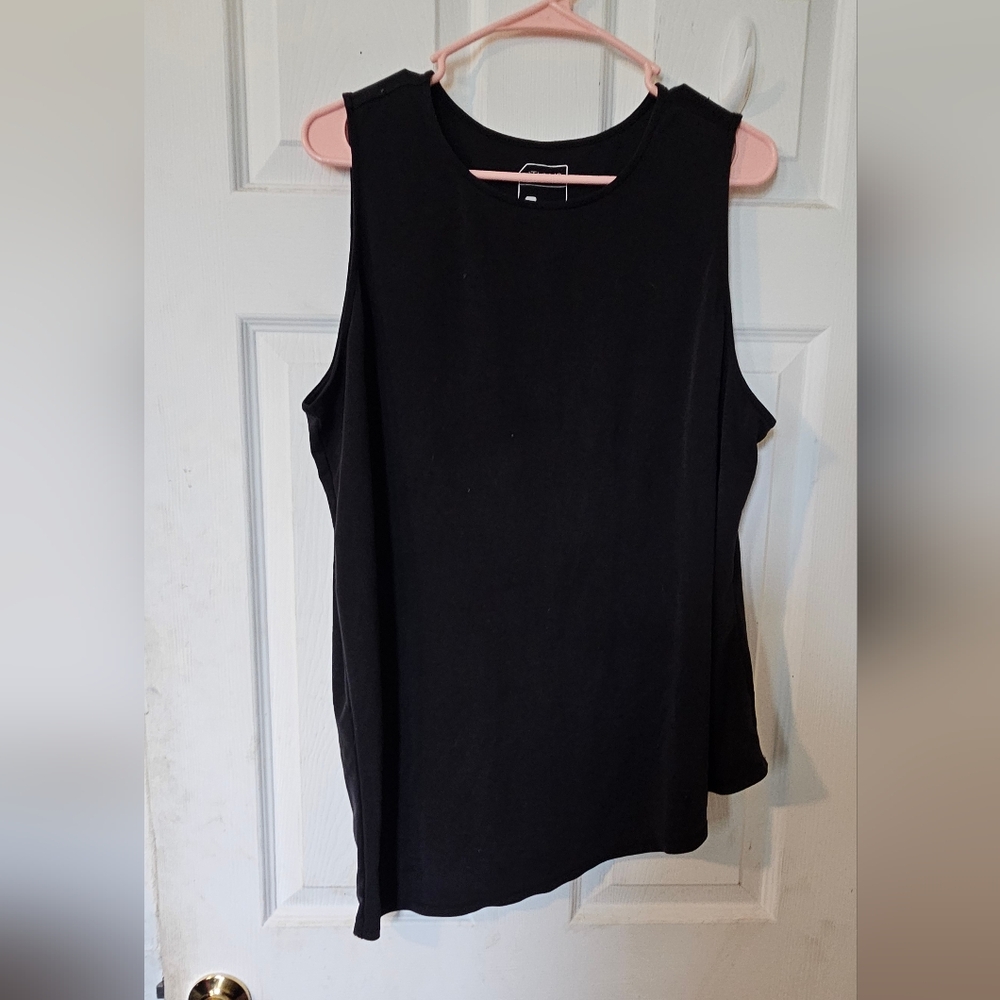 STYLUS Black Women's Tank Top